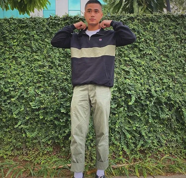 8 Anak Seleb yang Gayanya Justru Sederhana; Pakai Kaus ke Manapun Enjoy Aja! 12