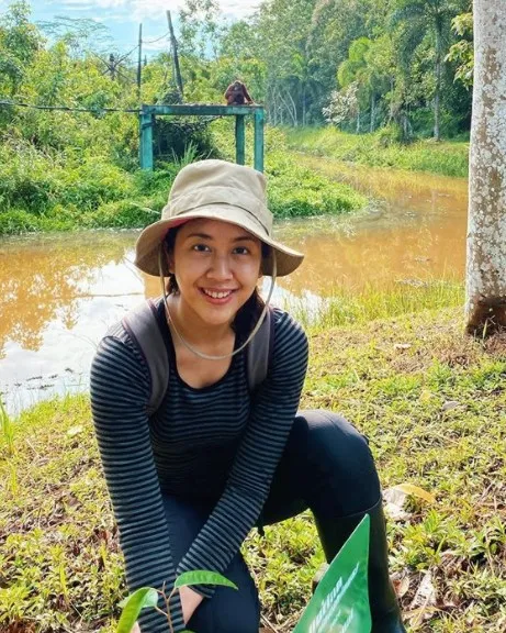 8 Anak Seleb yang Gayanya Justru Sederhana; Pakai Kaus ke Manapun Enjoy Aja! 13