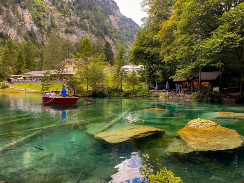 8 Tempat Wisata Paling Cantik di Swiss. Pemandangannya Indah Luar Biasa, Seolah Sedang di Surga 10