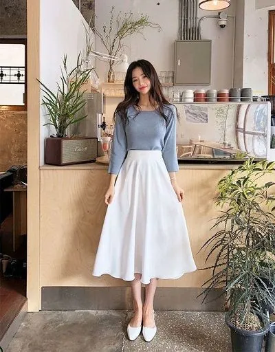 5 Rahasia Kenapa Cewek Korea Selalu Sukses Tampil Cantik dengan Rok. Simpel tapi Menarik! 6