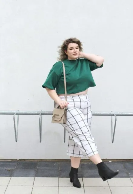 Ini Cara 9 Cewek Bertubuh Plus Size untuk Bisa Tampil Kekinian; Berat Badan Bukan Batasan! 16