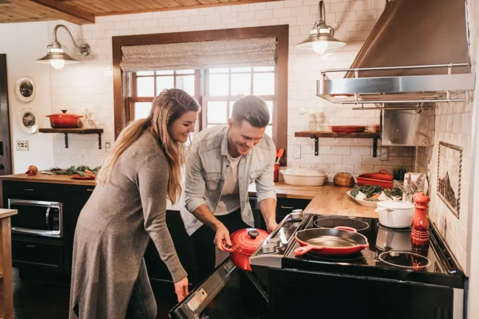 6 Kelebihan Kompor Tanam yang Menyatu dengan Meja Dapur. Ringkas, Desain Modern, Rapi Terus! 8