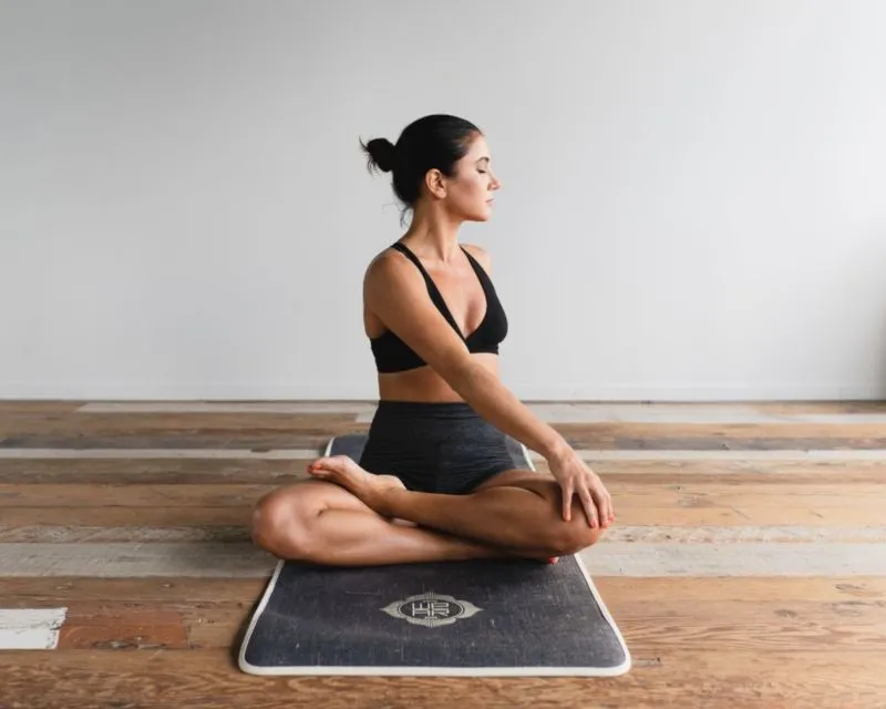 6 Alat Olahraga untuk Stretching di Rumah. Bikin Semangat Gerak, Lemak di Badan pun Musnah 7