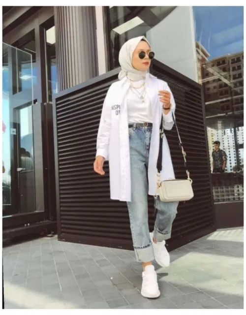 Banyak yang Nggak PD Pakai Hijab Warna Putih, Mungkin Karena 4 Trik Ini Belum Dicoba! 5