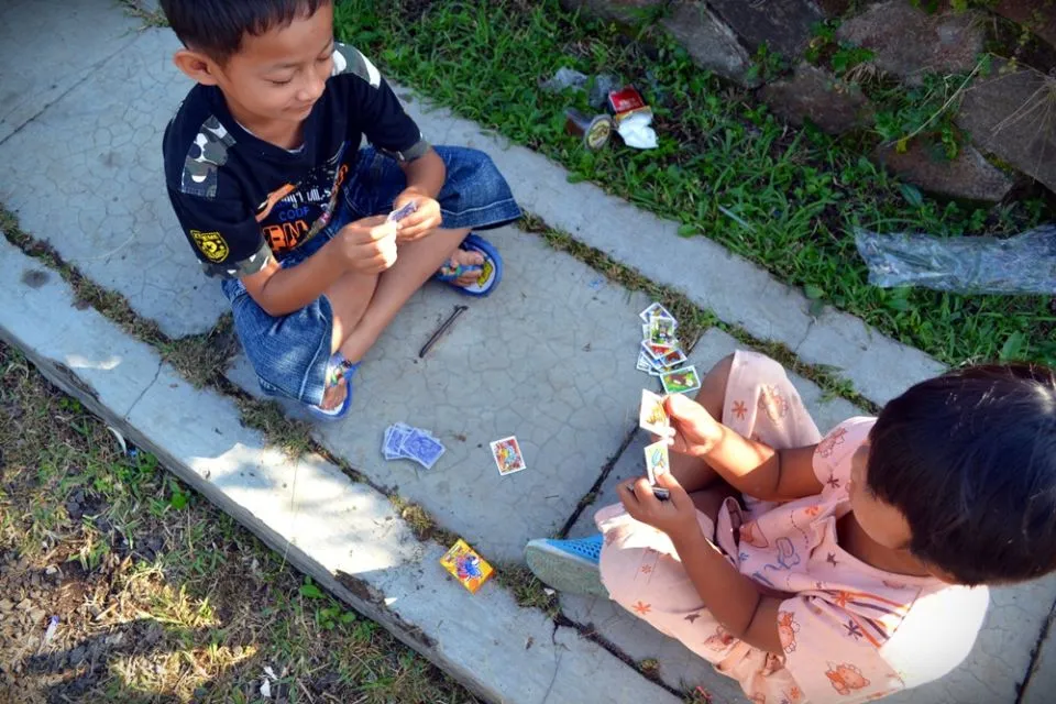 Siklus Hidup Anak Kecil yang Super Sibuk Melebihi Orang Dewasa. Main Terus, Nggak Ada Capek-capeknya 9