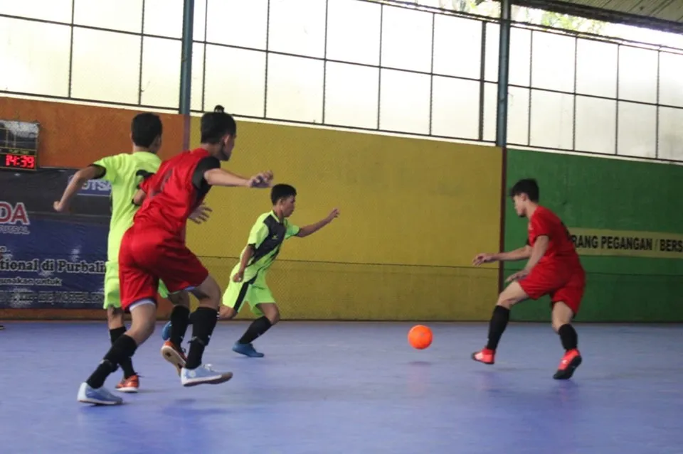 Membongkar Alasan Orang Gendut Selalu Disuruh Jadi Kiper Futsal 6