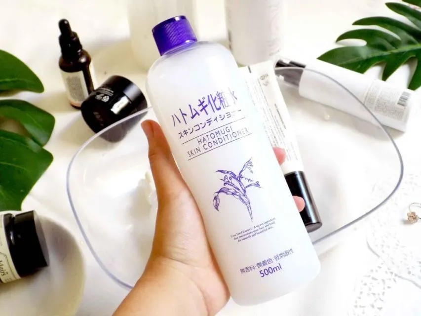 8 Produk Perawatan Wajah yang Viral di TikTok. Lengkap dari Masker Organik Sampai Acne Lotion 13