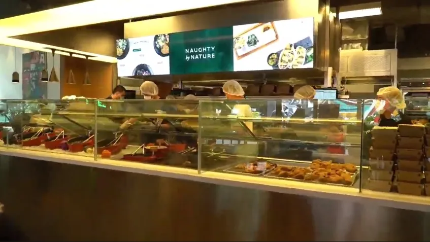 KFC Indonesia Buka Gerai 'Naughty by Nature' yang Unik Sesuai Tren Gaya Hidup Kekinian 6