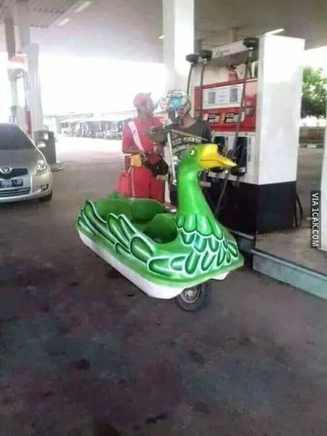 Kreatif sih Boleh Aja. Tapi Kalau Modifikasi Sepeda Motor Model Begini, Apa Tujuannya, ya? 14