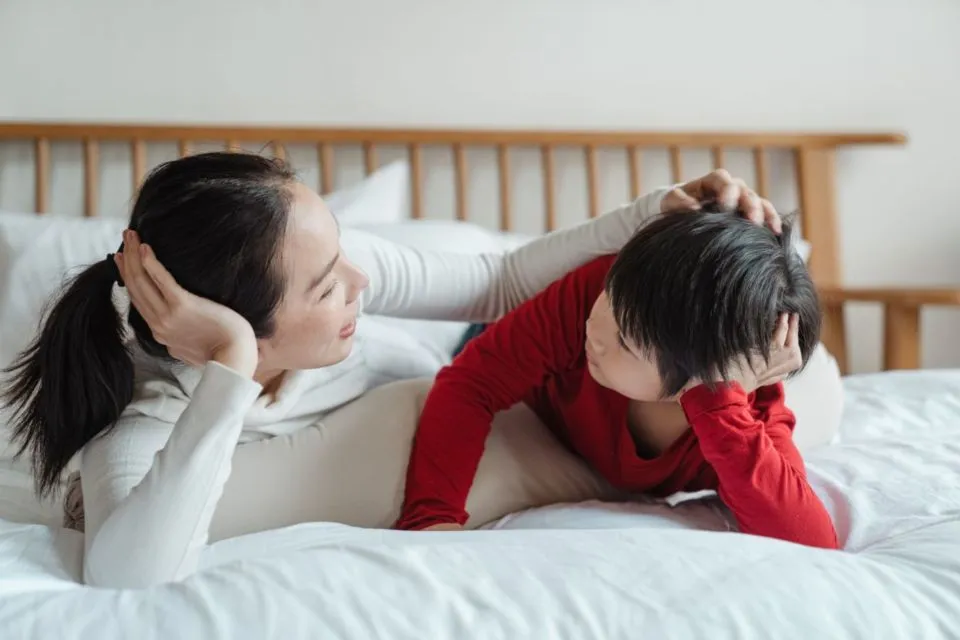4 Trik Ampuh Agar Anak Mau Mendengarkan Orang Tua. Jangan Gampang Emosi Dulu ya~ 6