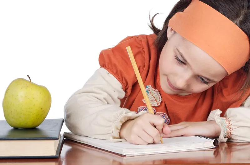 Siklus Hidup Anak Kecil yang Super Sibuk Melebihi Orang Dewasa. Main Terus, Nggak Ada Capek-capeknya 10