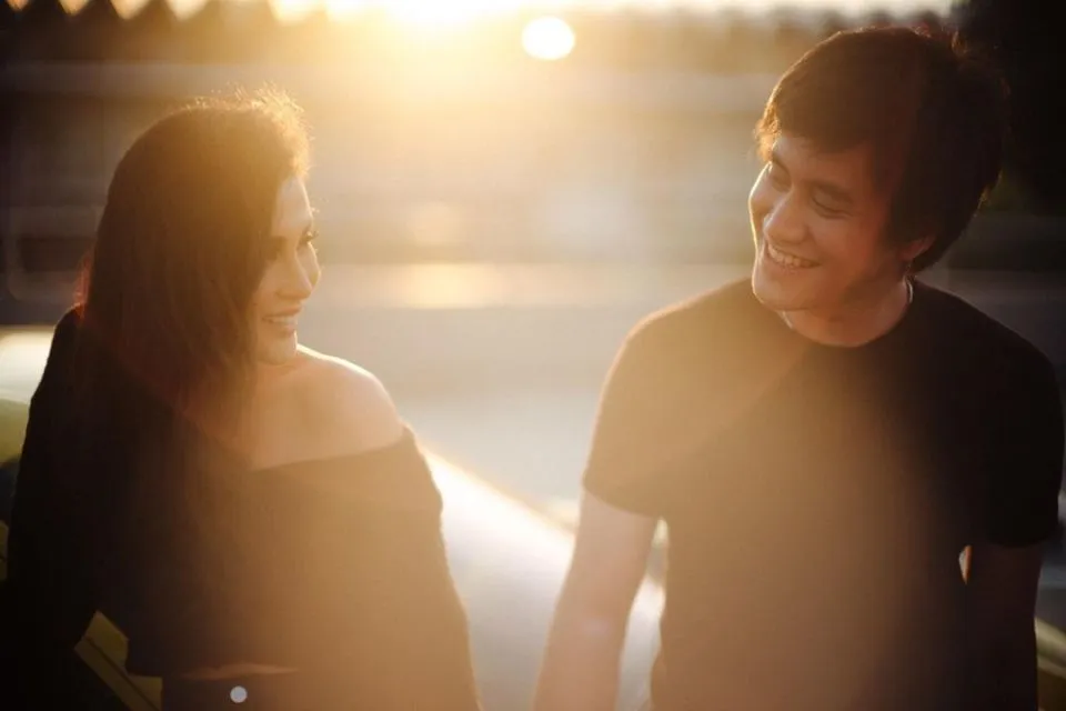 Manisnya 10 Potret Pre-wedding Kevin Aprilio dan Vicy Melanie. Serba Hitam Namun Tetap Elegan! 18