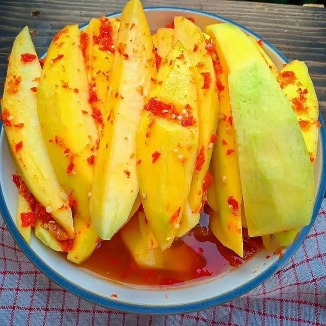 Aneka Resep Manisan Mangga Muda yang Menggugah Selera. Asam Manis Segarnya Bikin Melek Mata 6