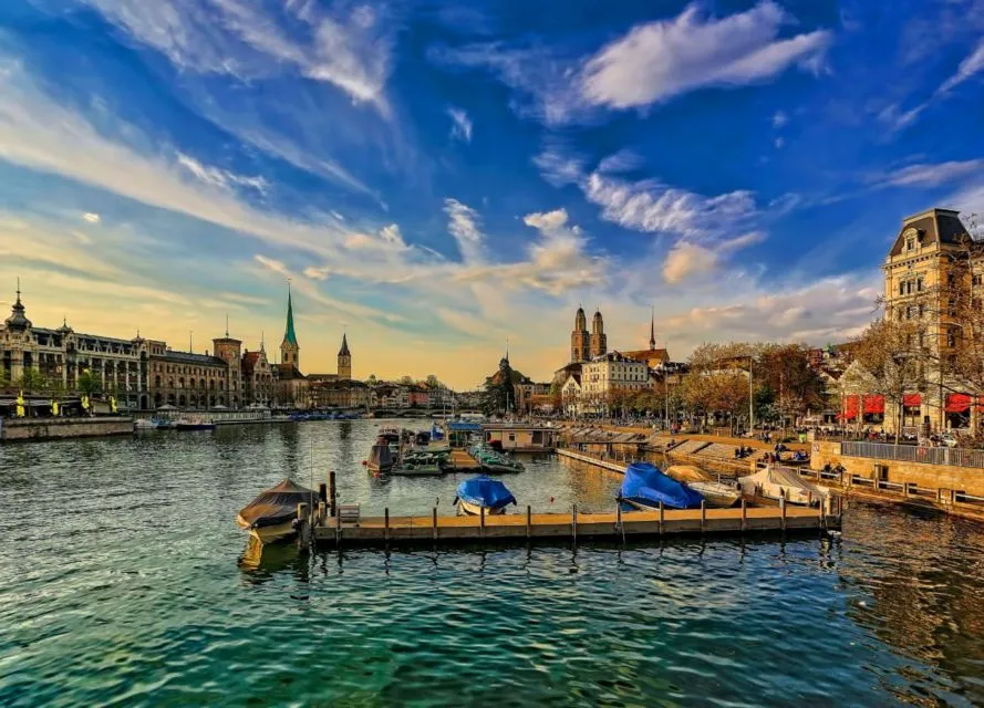 8 Tempat Wisata Paling Cantik di Swiss. Pemandangannya Indah Luar Biasa, Seolah Sedang di Surga 15