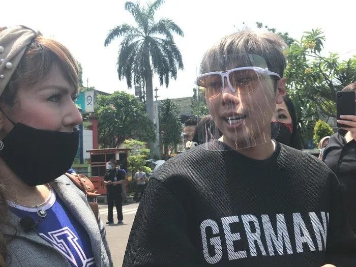 Hirup Udara Bebas Pasca Rehabilitasi Narkoba, Roy Kiyoshi akan Lakukan