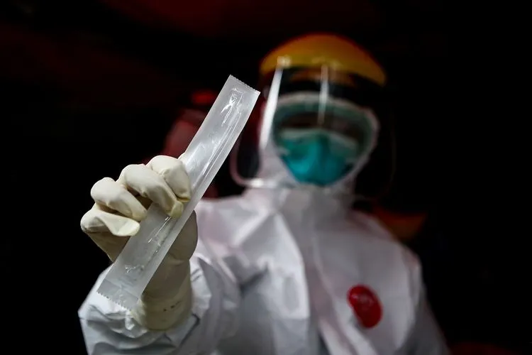 Karena Banyak Perbedaan Harga, Kemenkes Resmi Tetapkan Harga 900 Ribu Untuk Swab Test Mandiri 3