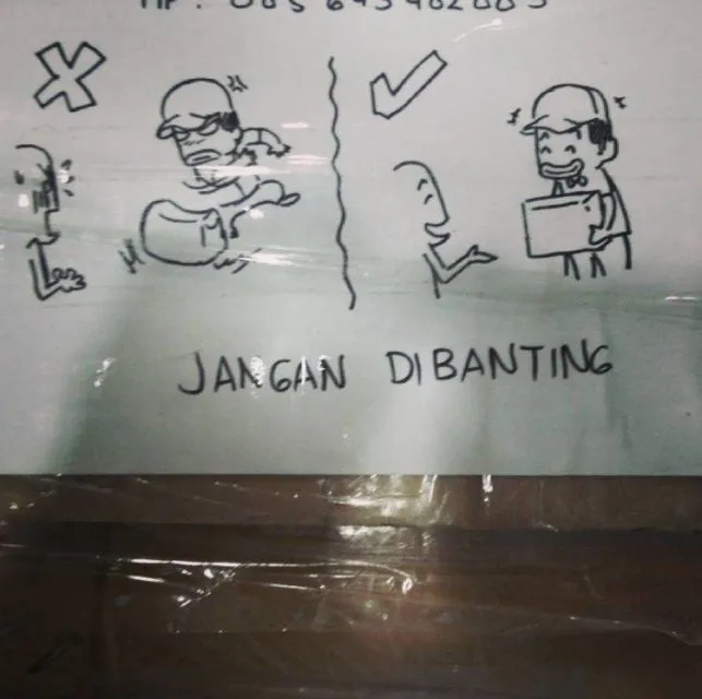 10 Ide Kocak Bungkus Barang Paketan biar Lebih Aman. Kadang Ada Kurir yang Nggak Peduli sih 16