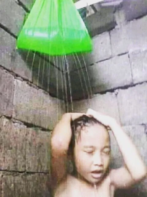 11 Lifehack Shower Kamar Mandi Ala Sobat Low Budget. Rumah Biasa Aja, Fasilitas Bintang Lima! 16