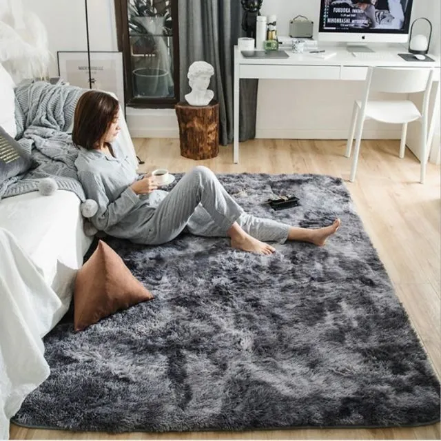 8 Produk Haul Dekorasi Kamar Tidur yang Banyak Diburu. Mulai dari Cermin Sampai Karpet Bulu 12