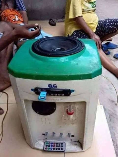 Kocaknya 11 Pemanfaatan Dispenser ini Bikin Nyengir Kuda. Idenya Out of The Box Banget, Bun~ 21