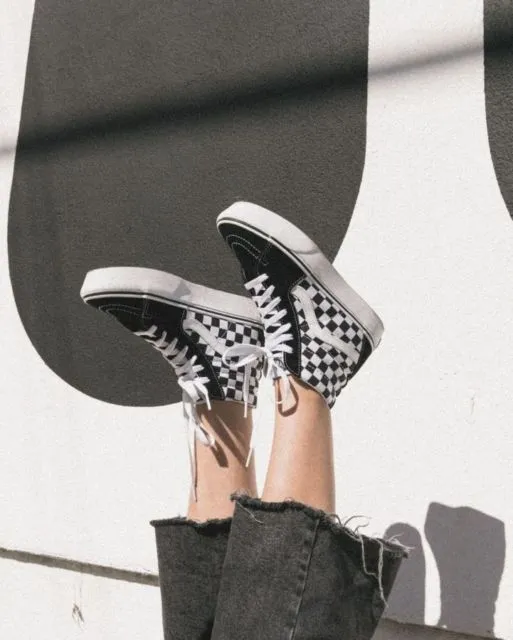 9 Rekomendasi Sneakers Cowok-Cewek yang Modelnya Nggak Lekang Zaman. Klasik tapi Keren! 18