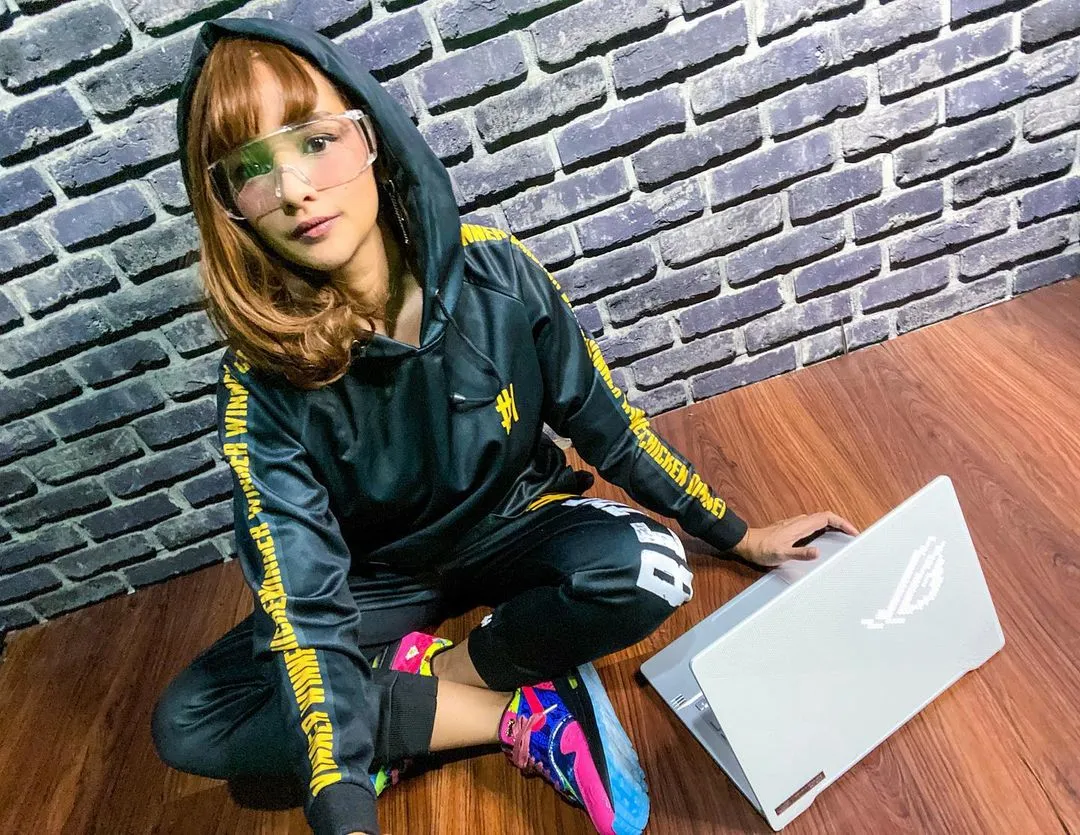 10 Gamers Cewek Indonesia yang Kemampuannya juga Patut Dijagokan. Idola Banget! 14