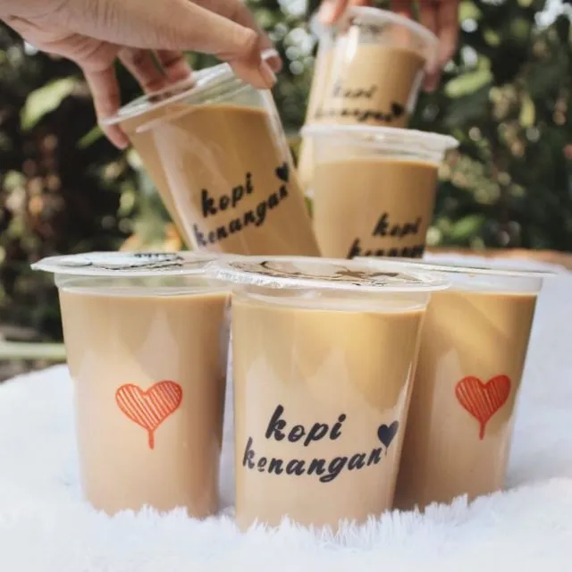 Kisah Sukses Pendiri Kopi Kenangan, Edward Tirtanata dan James Prananto. Kini Punya Ratusan Gerai! 7