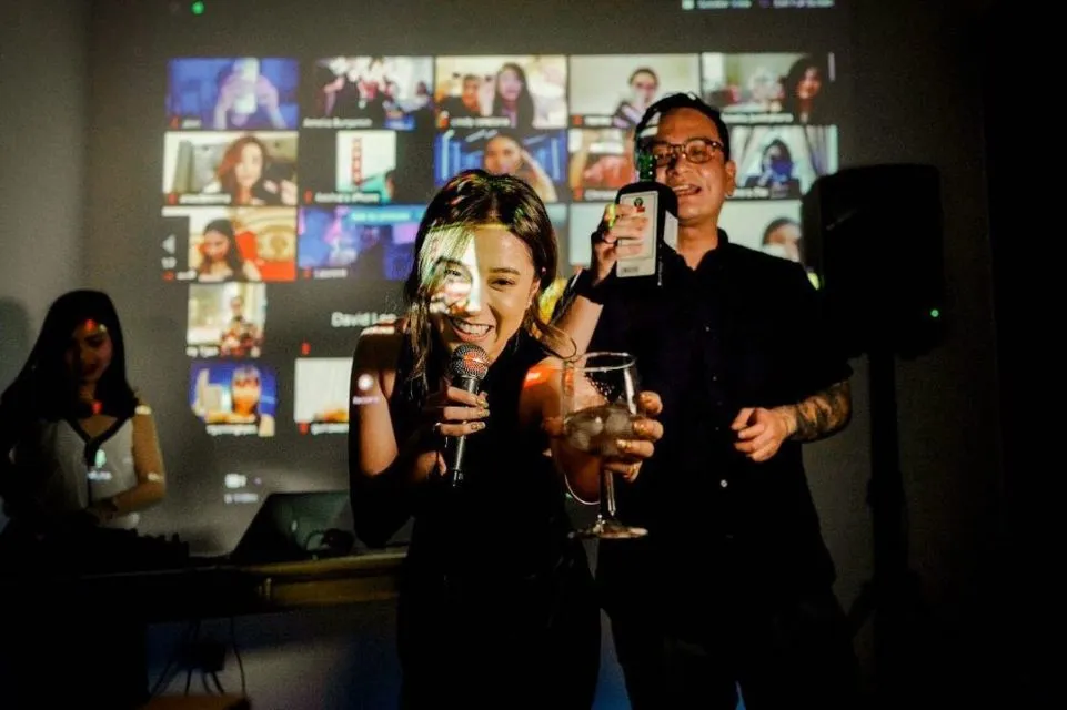 6 Tips Gelar Virtual Wedding yang Jauh Lebih Berkesan. Lebih dari Sekadar Nonton Kalian Doang 11