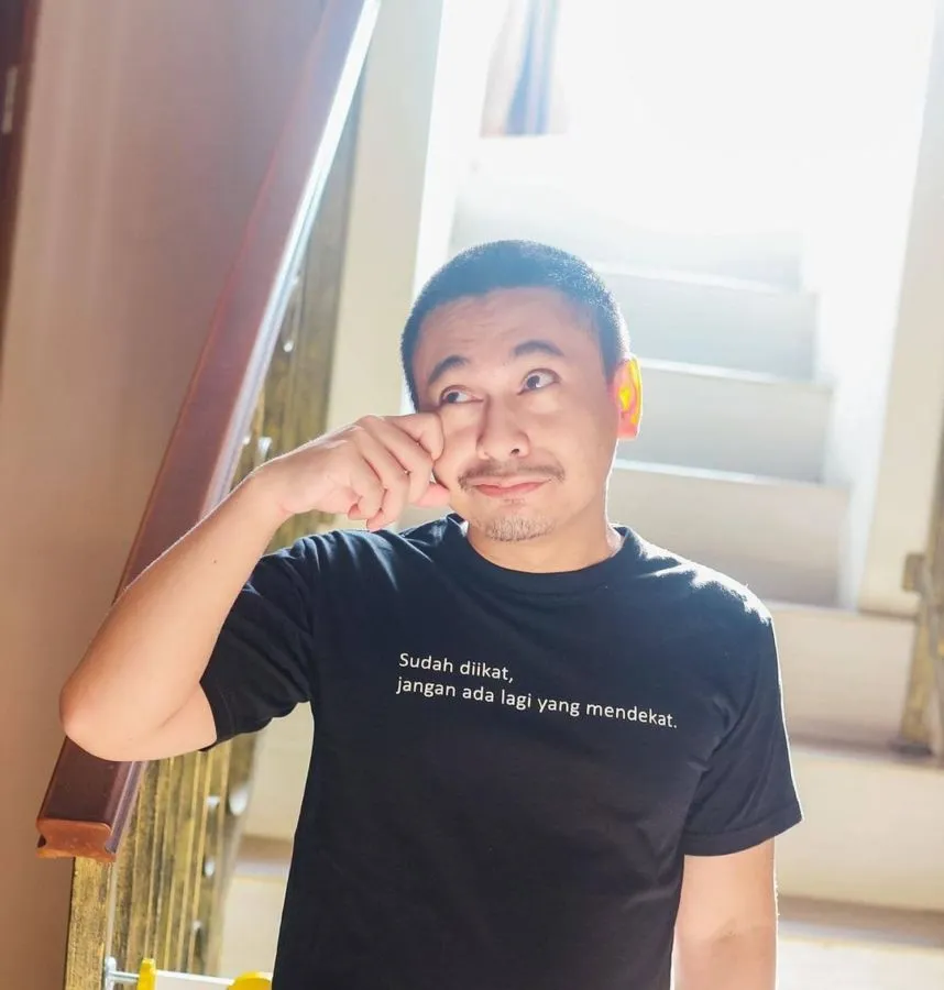 10 Artis Indonesia yang Pernah Mencoba Peruntungan Menjadi Seorang Sutradara. Udah Tahu? 12