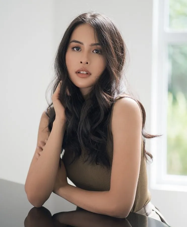 9 Artis Indonesia yang Masuk Daftar 100 Wanita Tercantik di Dunia Tahun 2020. Ada Idolamu? 12