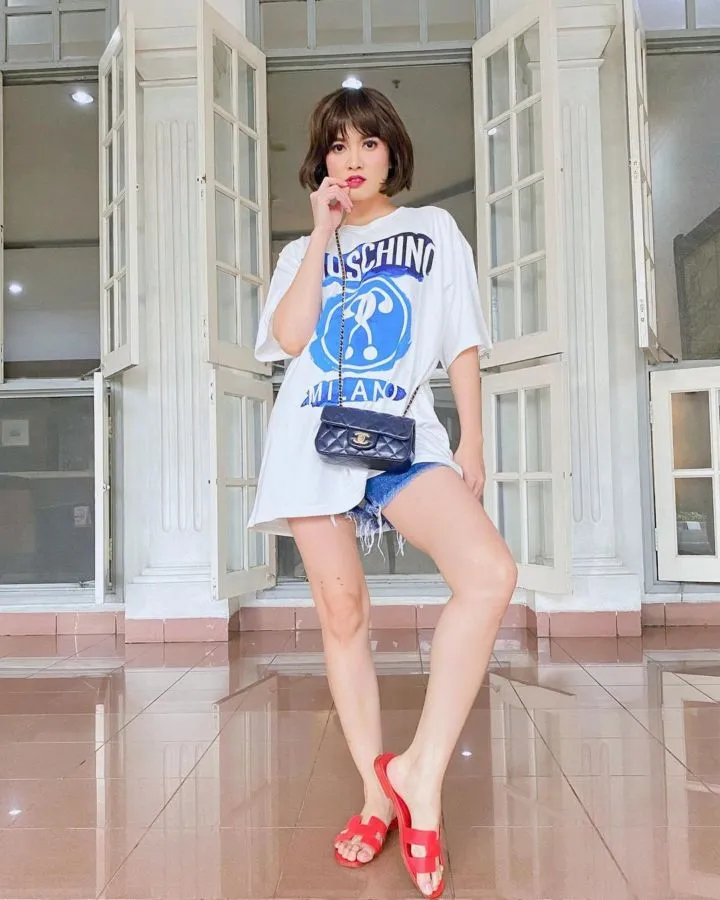 Deretan Seleb Indo yang Terkenal Humoris dan Cuek, tapi Tetap Peduli Penampilan. Keren Semua, Asli! 11