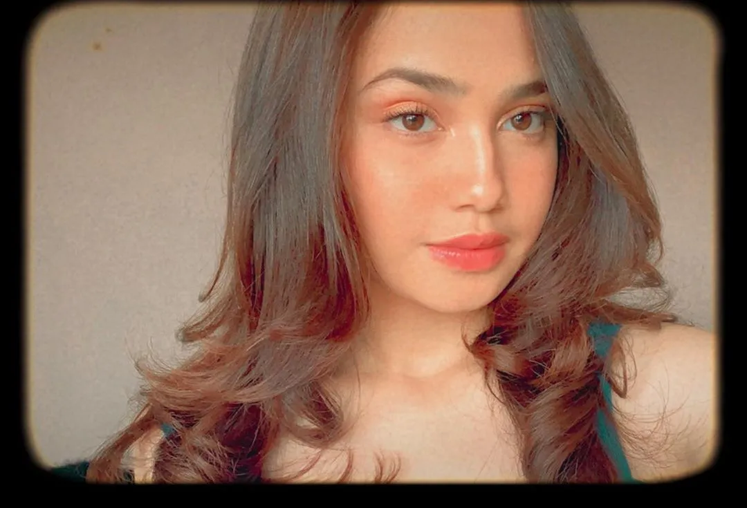 9 Artis Indonesia yang Masuk Daftar 100 Wanita Tercantik di Dunia Tahun 2020. Ada Idolamu? 18