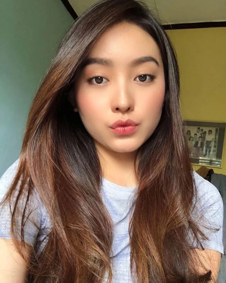 9 Artis Indonesia yang Masuk Daftar 100 Wanita Tercantik di Dunia Tahun 2020. Ada Idolamu? 17