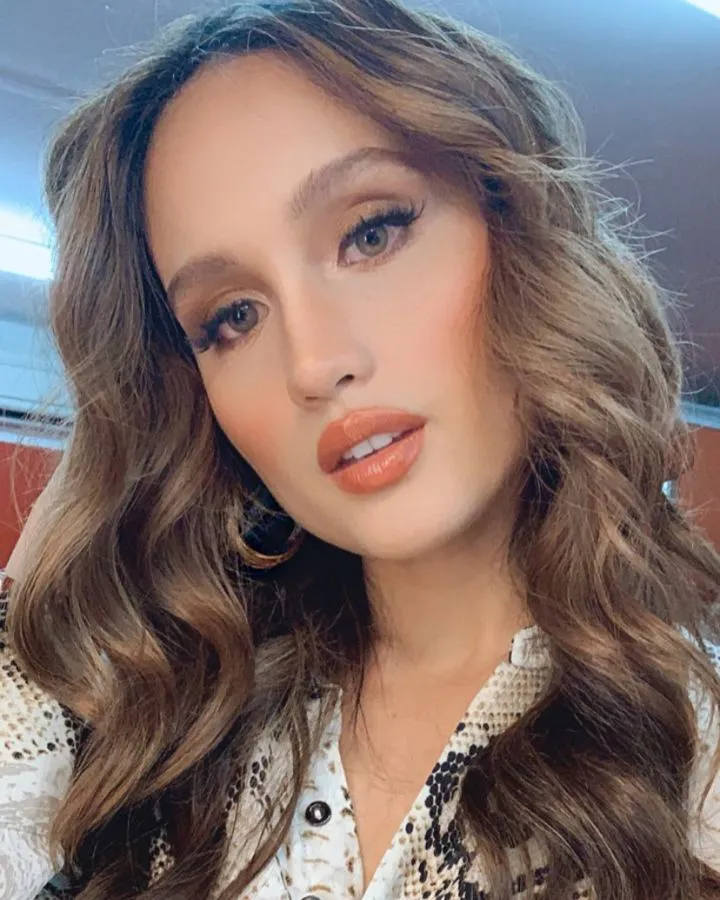 9 Artis Indonesia yang Masuk Daftar 100 Wanita Tercantik di Dunia Tahun 2020. Ada Idolamu? 13