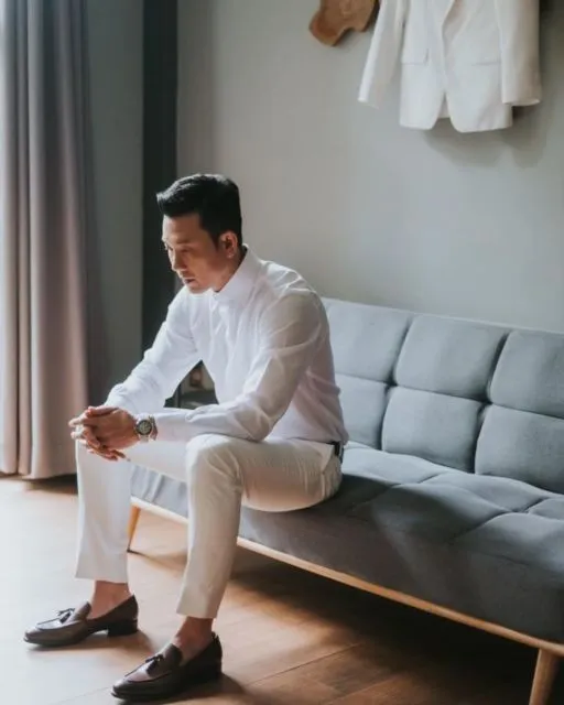 5 Brand Setelan Jas yang Jadi Langganan Selebritas Pria Saat Menikah. Elegan dan Mewah! 7