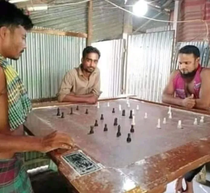 11 Kelakuan Kocak Orang Saat Main Catur. Untung di Serial The Queen's Gambit Nggak Ada yang Begini 14