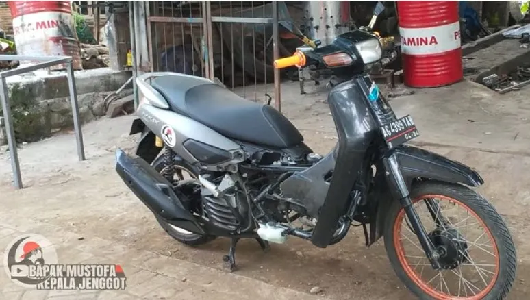 11 Motor yang Tercipta dari Hasil Kawin Silang. Modifikasi Makin Hari Makin Absurd Aja nih 15