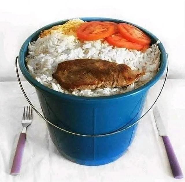 11 Desain Alat Makan yang Aneh bin Ajaib. Kreatif sih, tapi Fungsional Nggak tuh? 16