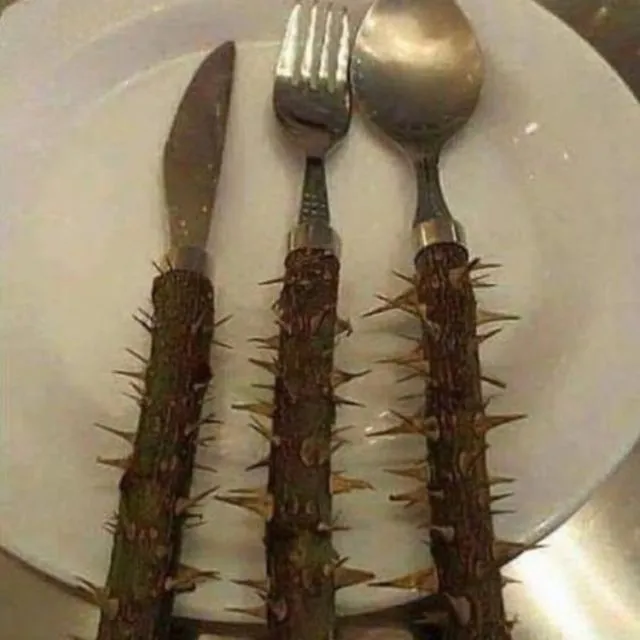 11 Desain Alat Makan yang Aneh bin Ajaib. Kreatif sih, tapi Fungsional Nggak tuh? 18