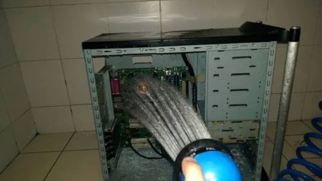 11 Trik Kocak Mengatasi Laptop yang Sering Panas. Cooling Pad Bukan Solusi bagi Orang-Orang ini~ 22
