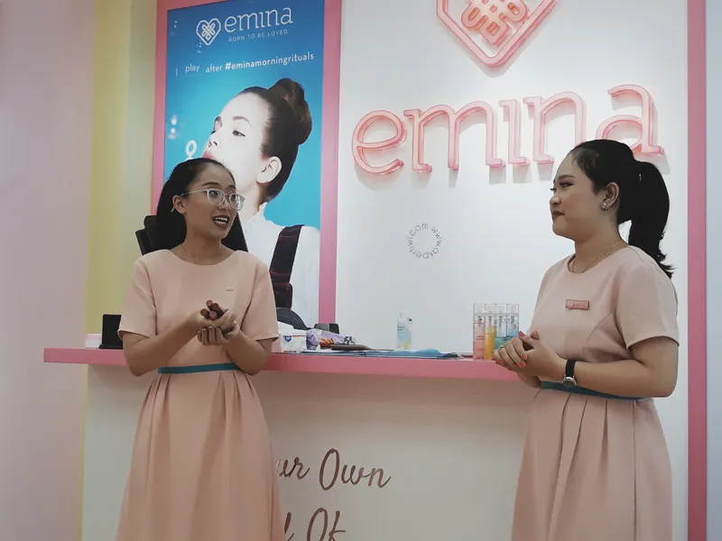 Ciri Khas 10 SPG Kosmetik di Indonesia. Kamu Paling Hafal yang Mana Nih? 12