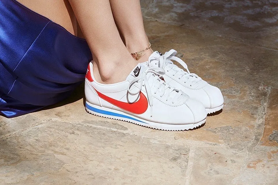 9 Rekomendasi Sneakers Cowok-Cewek yang Modelnya Nggak Lekang Zaman. Klasik tapi Keren! 12