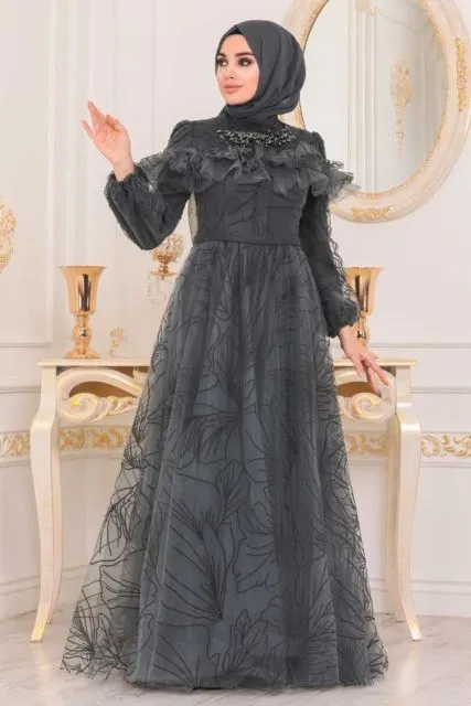9 Dress Semi Kebaya yang Desainnya Cantik Semua. Buat Kondangan Sampai Nikahan, Bisa! 17
