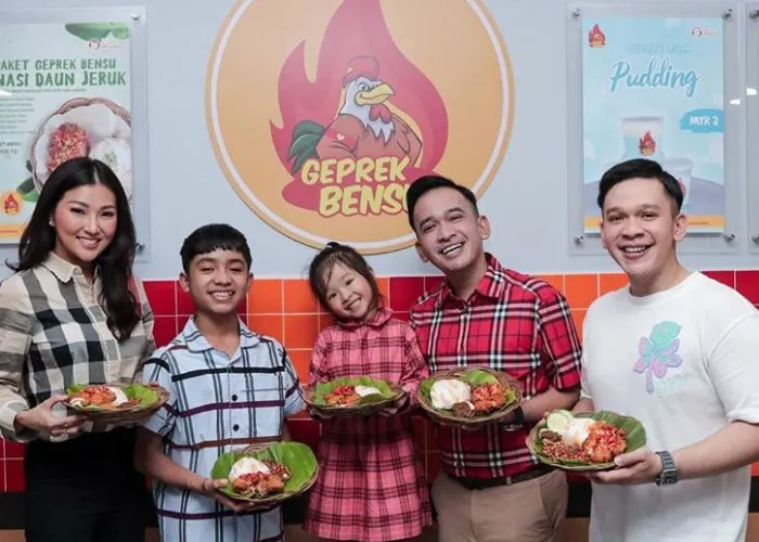 Bangun Bisnis Bersama, 8 Pasangan Artis ini Makin Sukses dan Kompak. Bisa Ditiru nih! 11