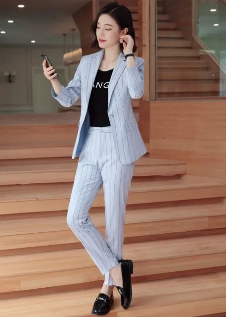 Rapi dan Cantik! Ini 9 Ide Warna Setelan Blazer yang Bisa Buat Ngantor Ala Cewek Korea 14