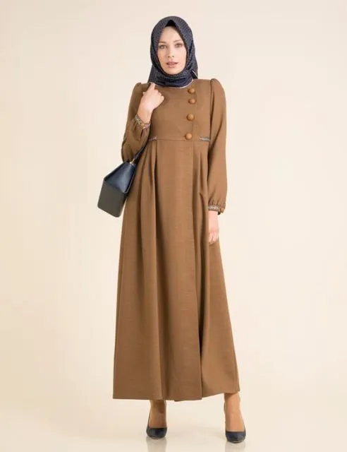 Selain Hitam, Ada 8 Gamis Bernuansa Cokelat yang Nggak Kalah Netral. Wajib Coba! 11
