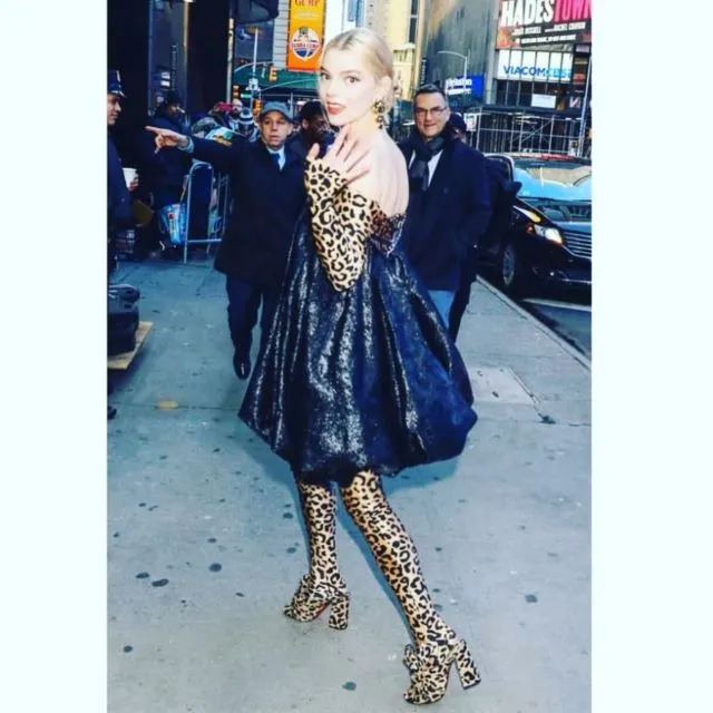 5 Fakta Anya Taylor-Joy, Bintang 'The Queen's Gambit' yang Merasa Tak Cukup Cantik Tampil dalam Film 6