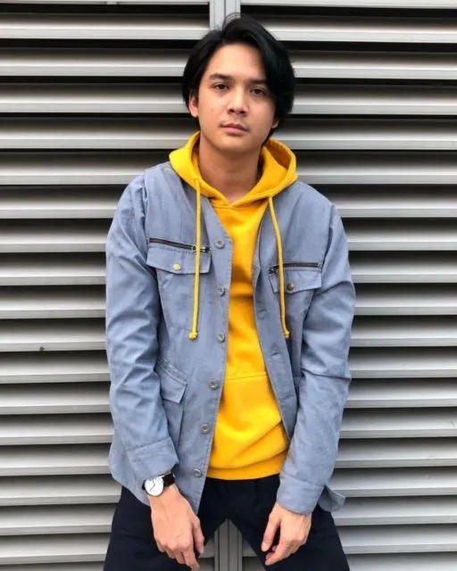 Menikah dengan Sherina, Gaya Baskara Mahendra Langsung Jadi Sorotan. Simpel tapi Macho! 7