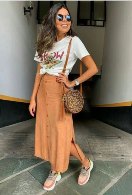 Bermodal Tas Selempang, Gaya 8 Cewek Ini Sukses Naik Level Jadi Lebih Cantik! 11