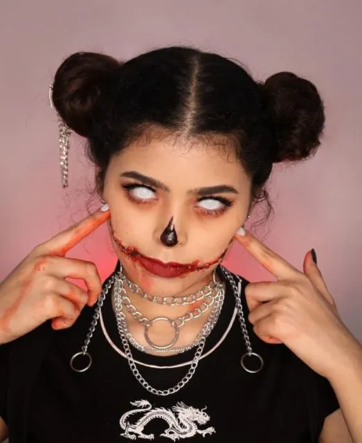 10 Artis Indonesia yang Rayakan Halloween Tahun ini dengan Berbagai Kostum. Seru Banget! 12